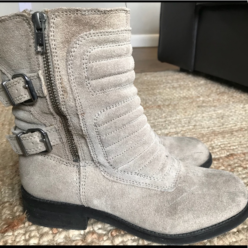 ZARA TRAFALUC Gray suede boots